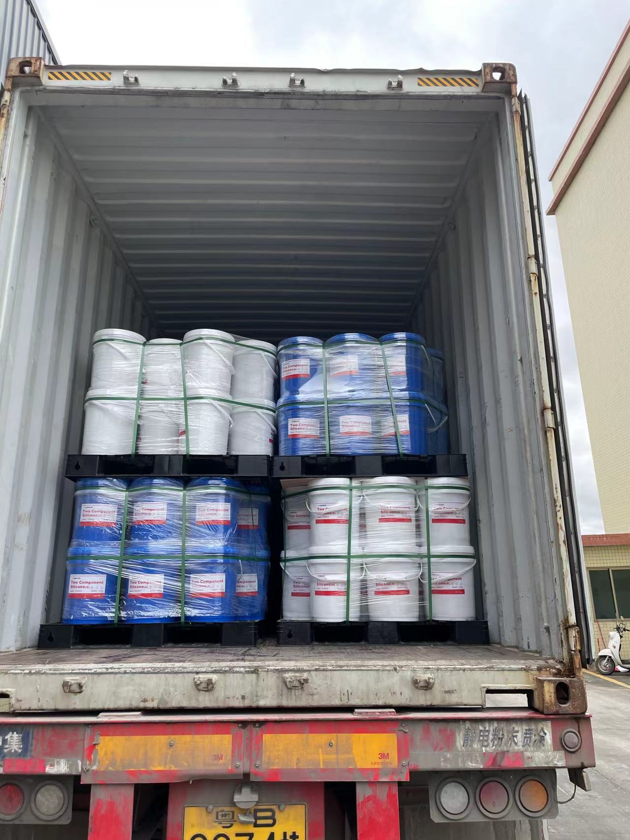 What are the key points of potting adhesive selection? 