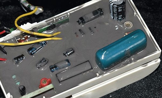 Cause and influence of potting glue settling
