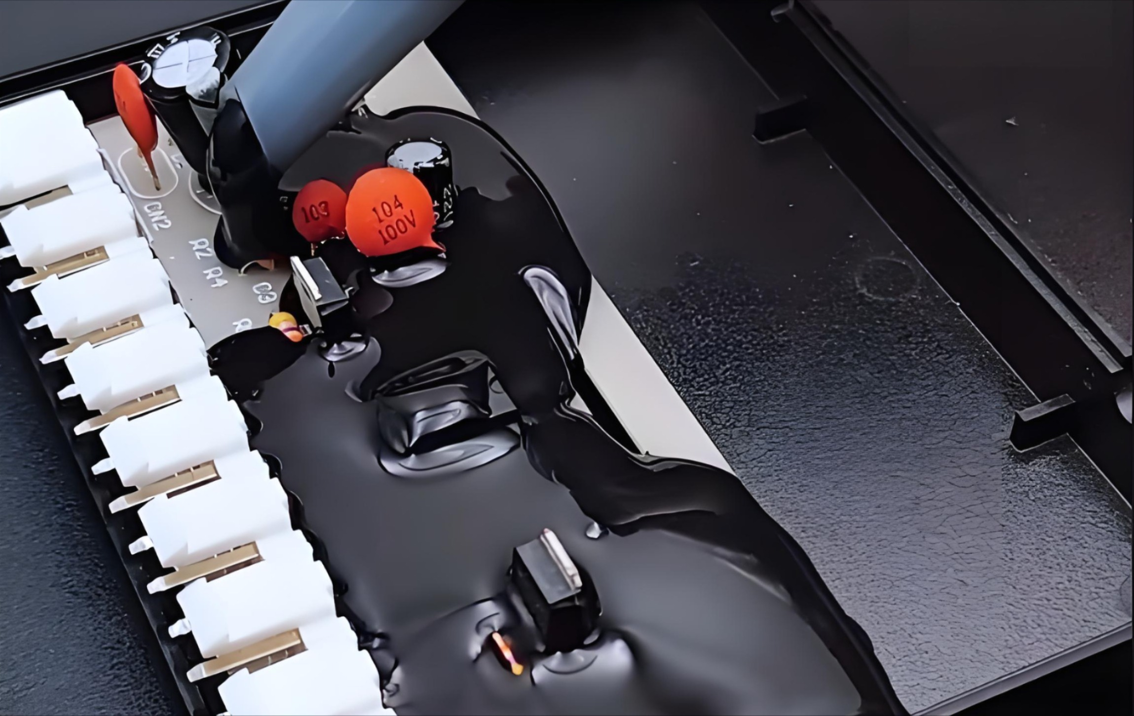 Key Considerations for Electronic Component Protection: A Guide to Selecting the Right Potting Compound