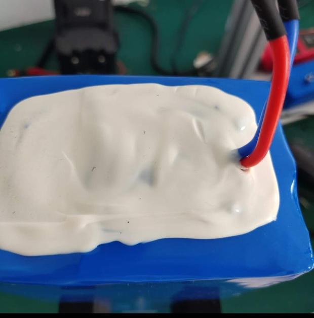 Key Performance Analysis of Silicone Adhesives for Lighting Fixtures